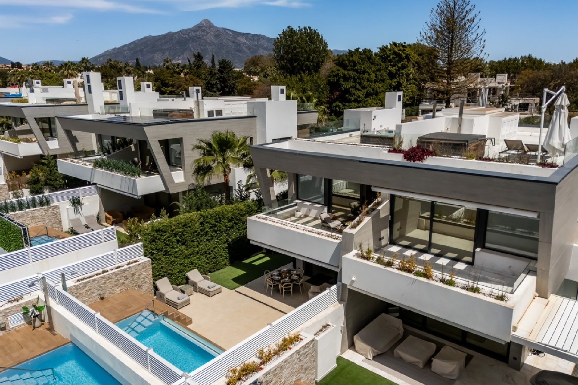 Rynek wtórny - Villa - Marbella - Puerto Banús