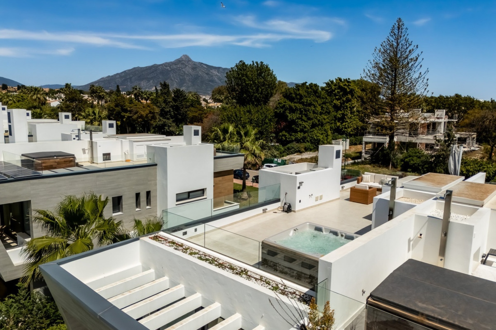 Rynek wtórny - Villa - Marbella - Puerto Banús