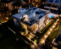 Rynek wtórny - Villa - Marbella - Puerto Banús