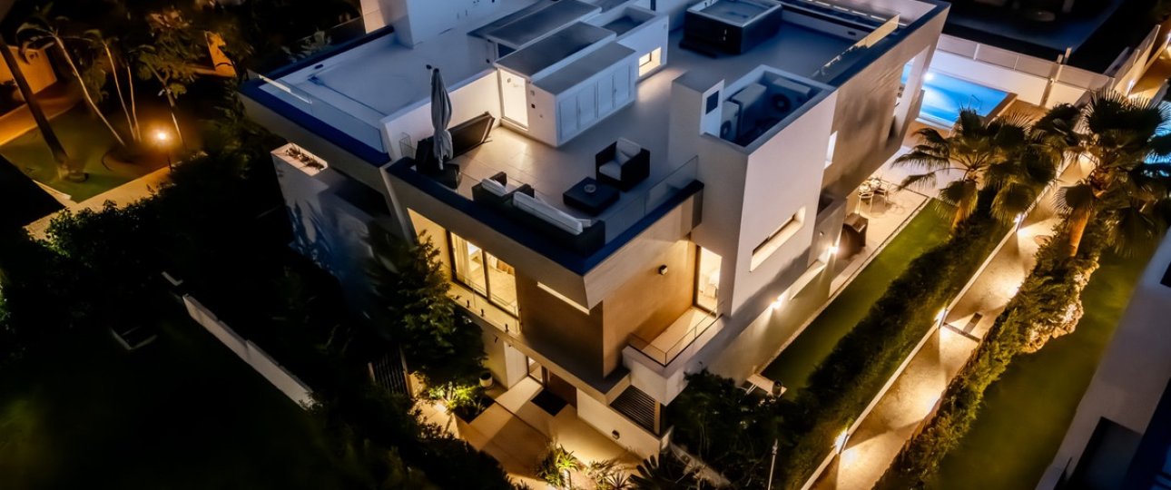 Rynek wtórny - Villa - Marbella - Puerto Banús