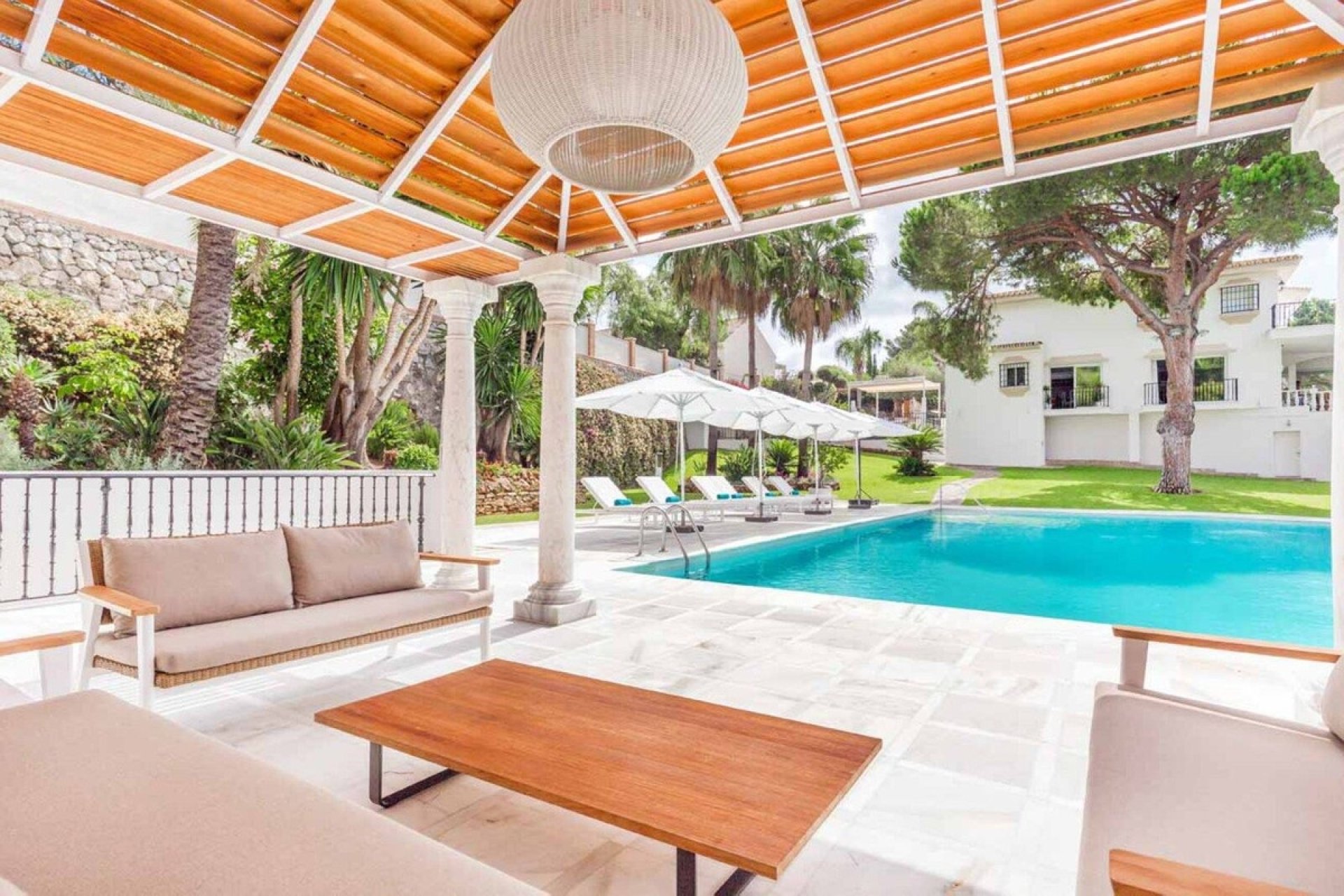 Rynek wtórny - Villa - Marbella - Río Real