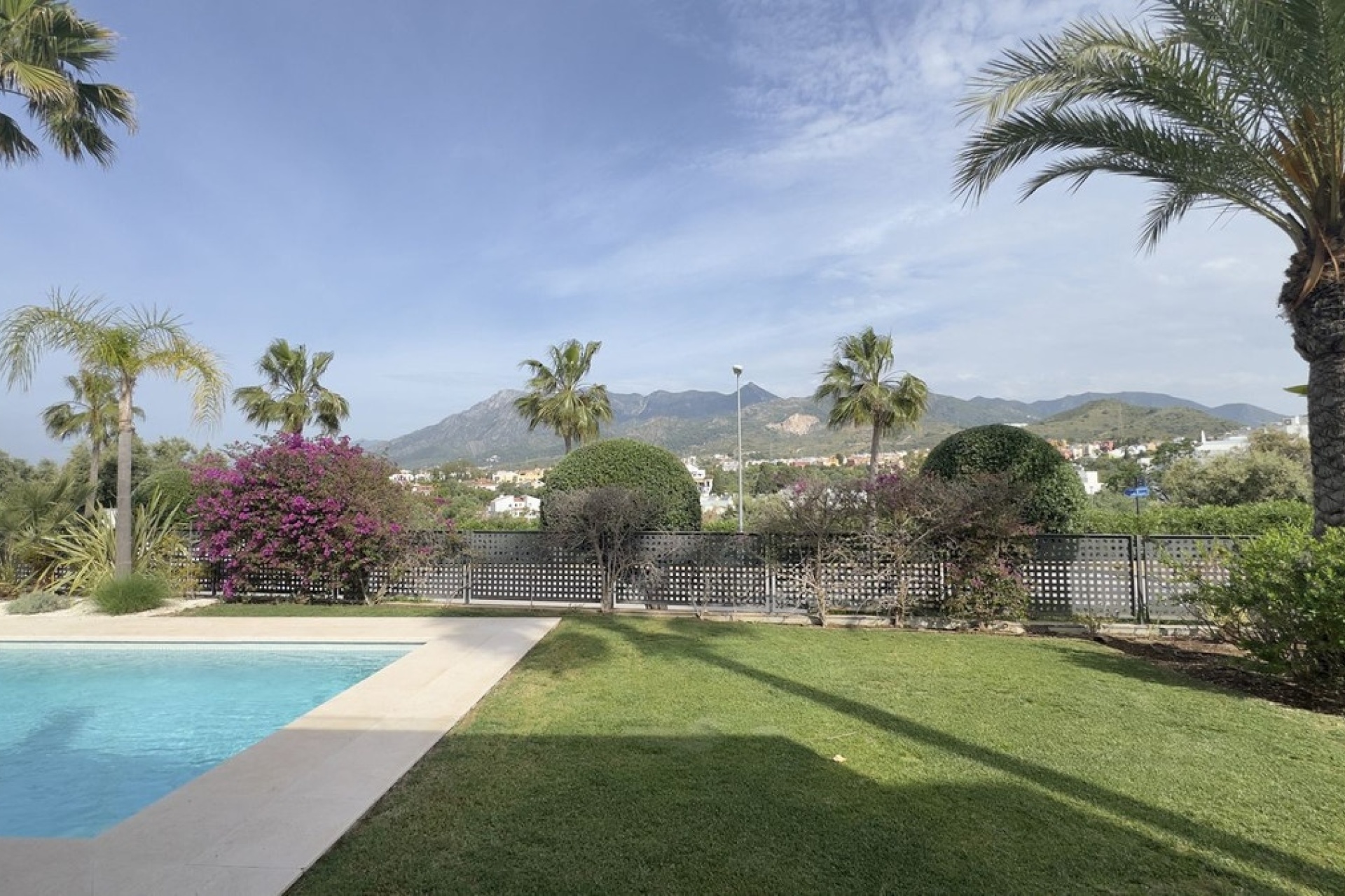 Rynek wtórny - Villa - Marbella - Río Real
