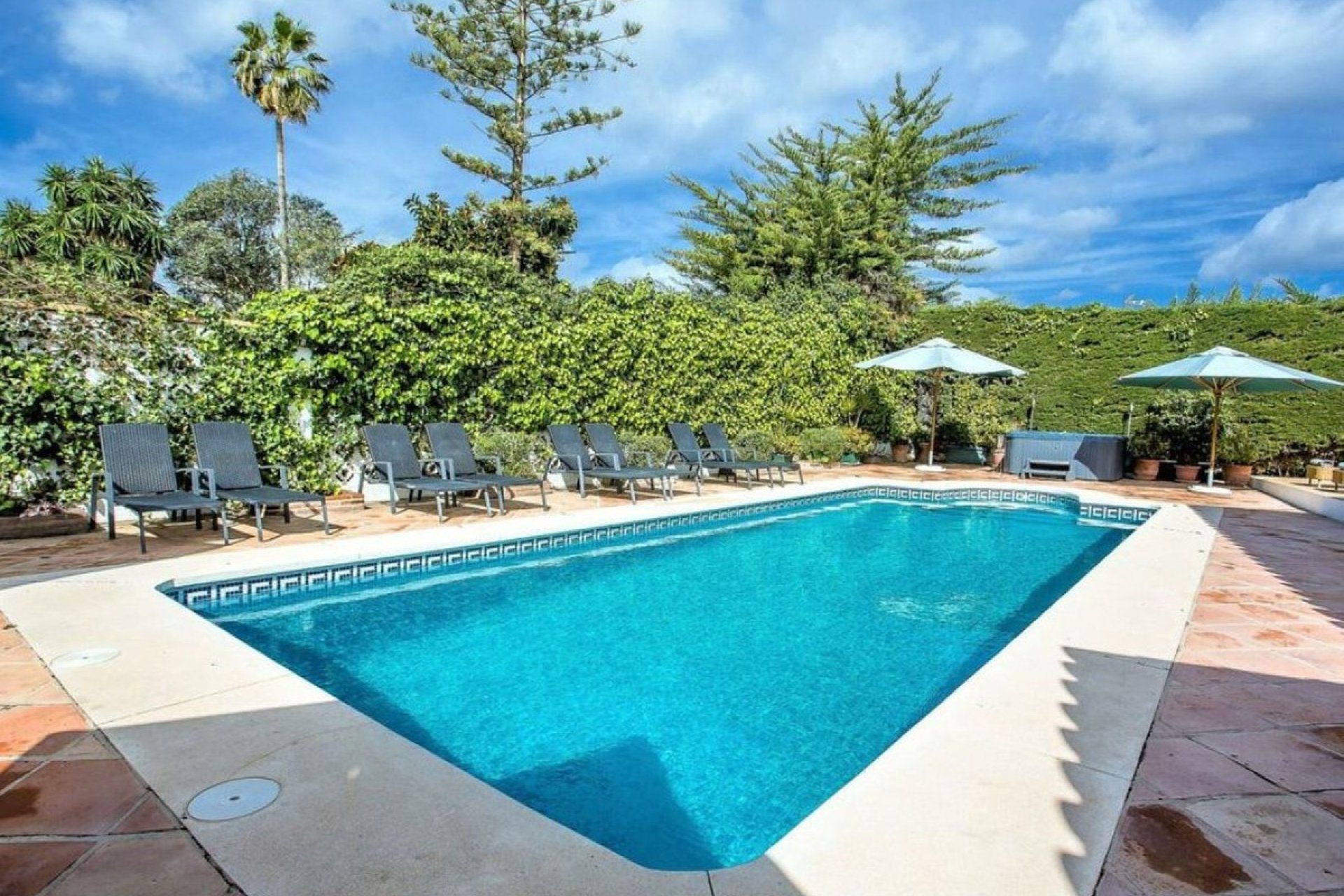 Rynek wtórny - Villa - Marbella - San Pedro de Alcántara