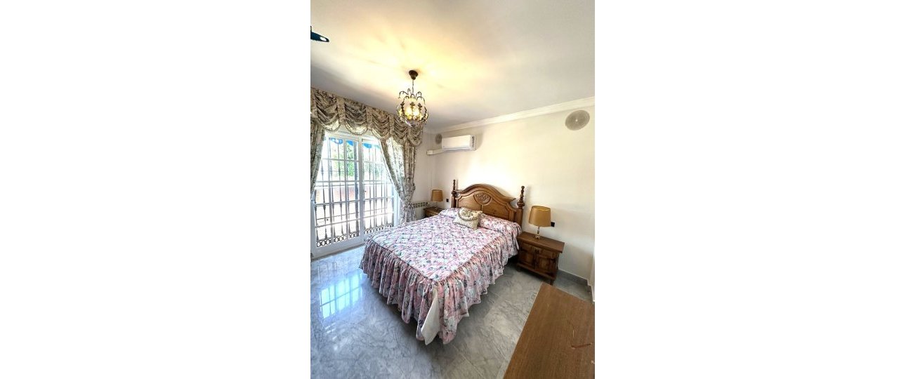 Rynek wtórny - Villa - Marbella - San Pedro de Alcántara