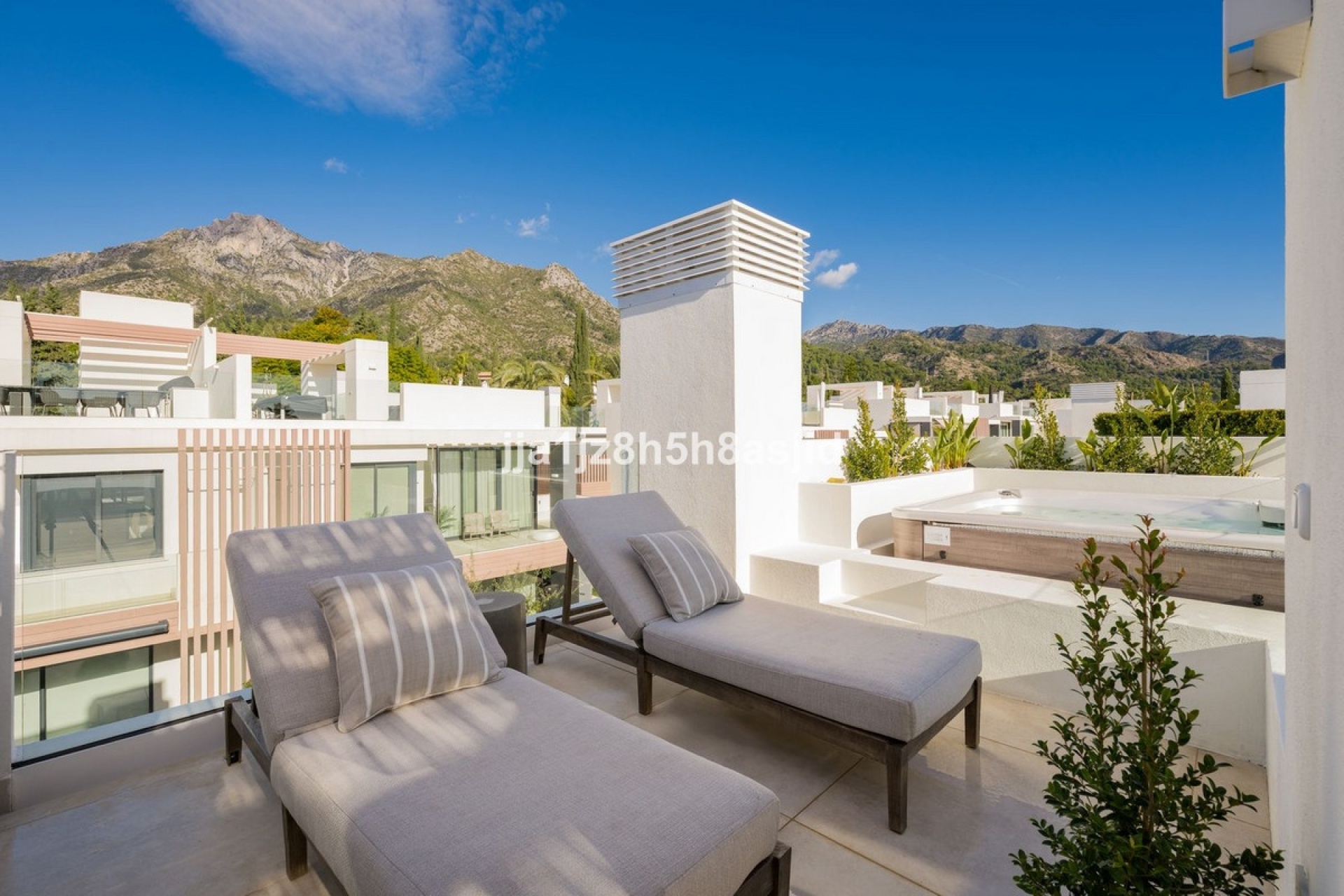 Rynek wtórny - Villa - Marbella - Sierra Blanca
