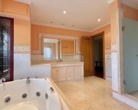 Rynek wtórny - Villa - Marbella - The Golden Mile