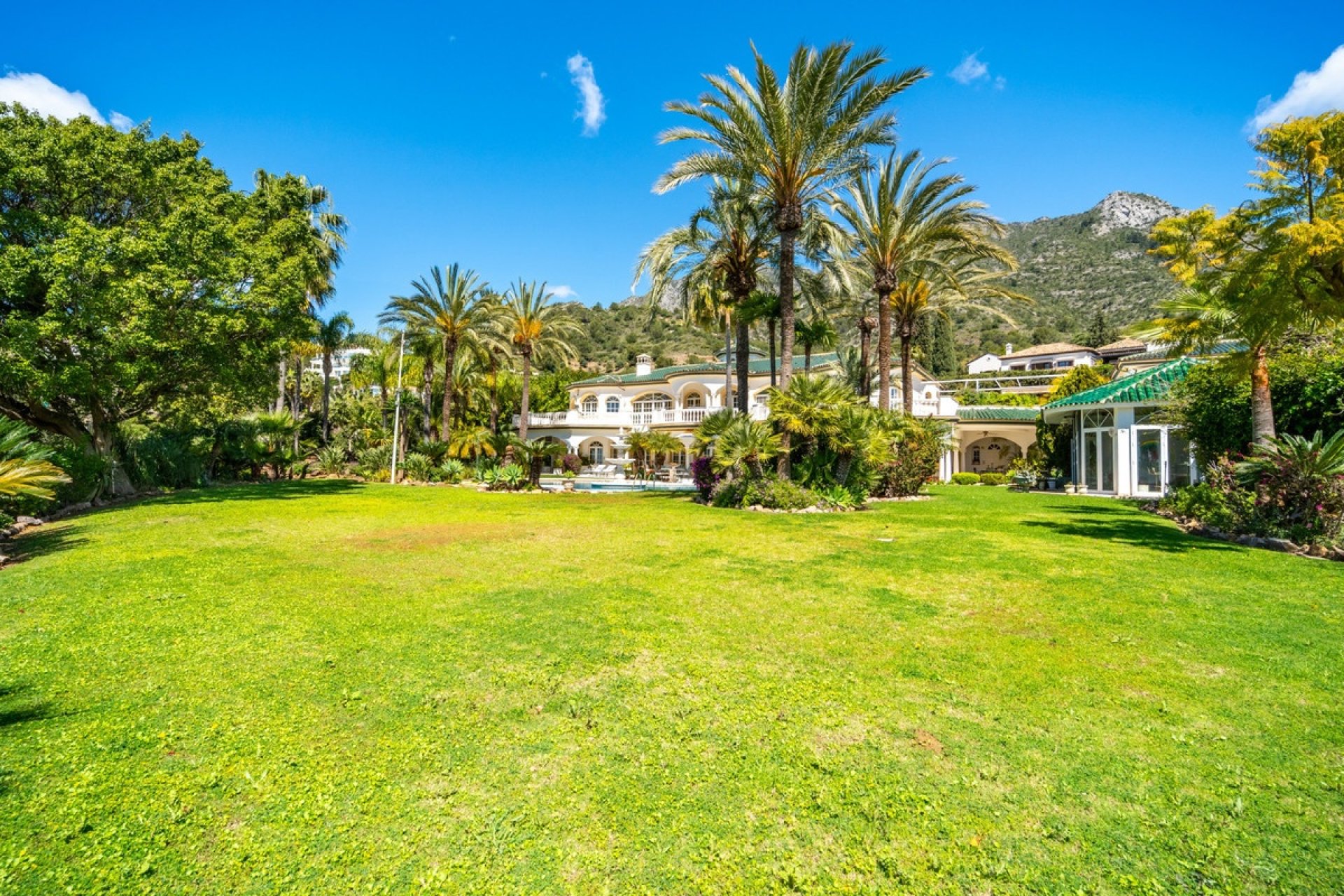 Rynek wtórny - Villa - Marbella - The Golden Mile