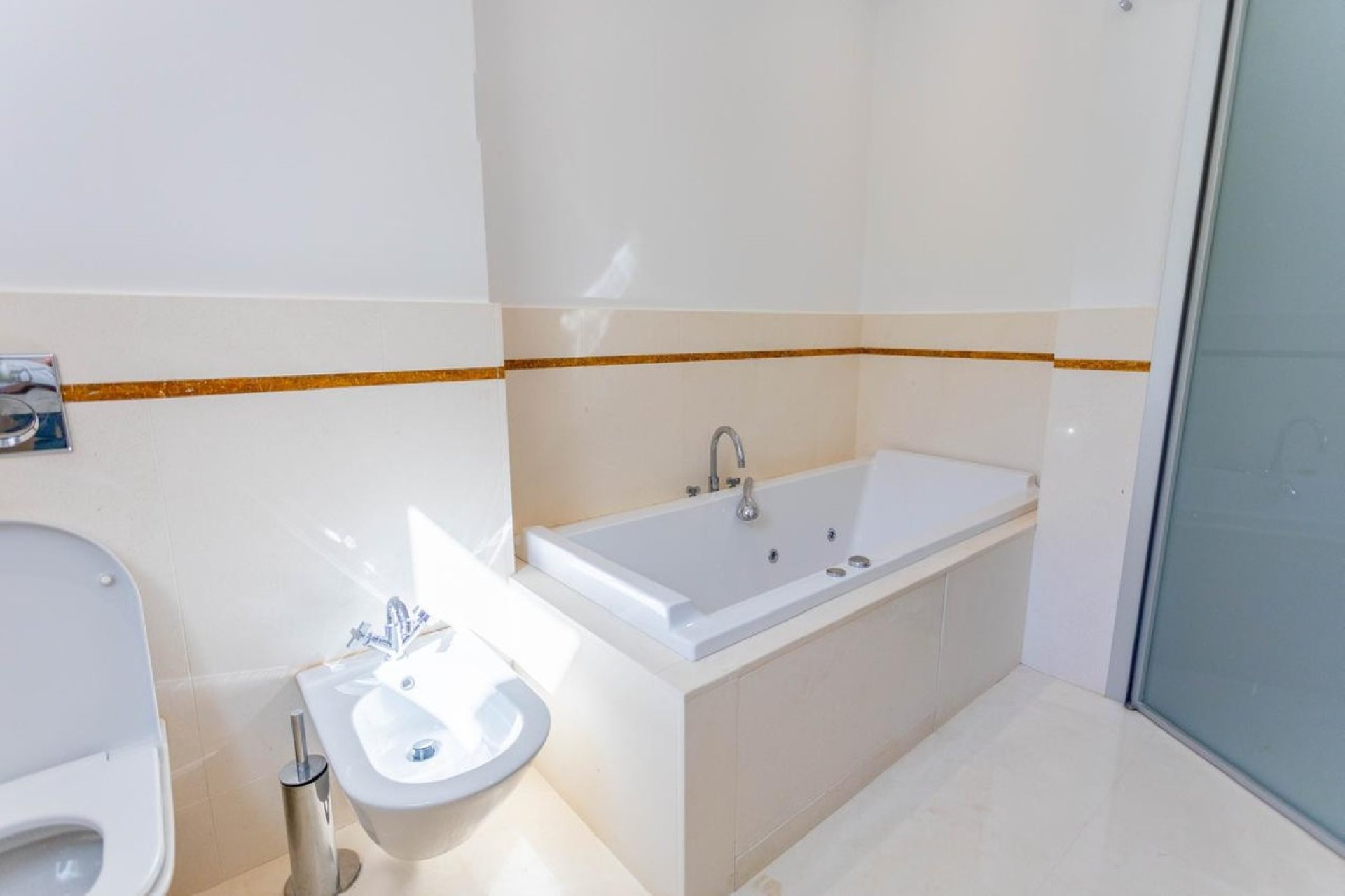 Rynek wtórny - Villa - Marbella - The Golden Mile