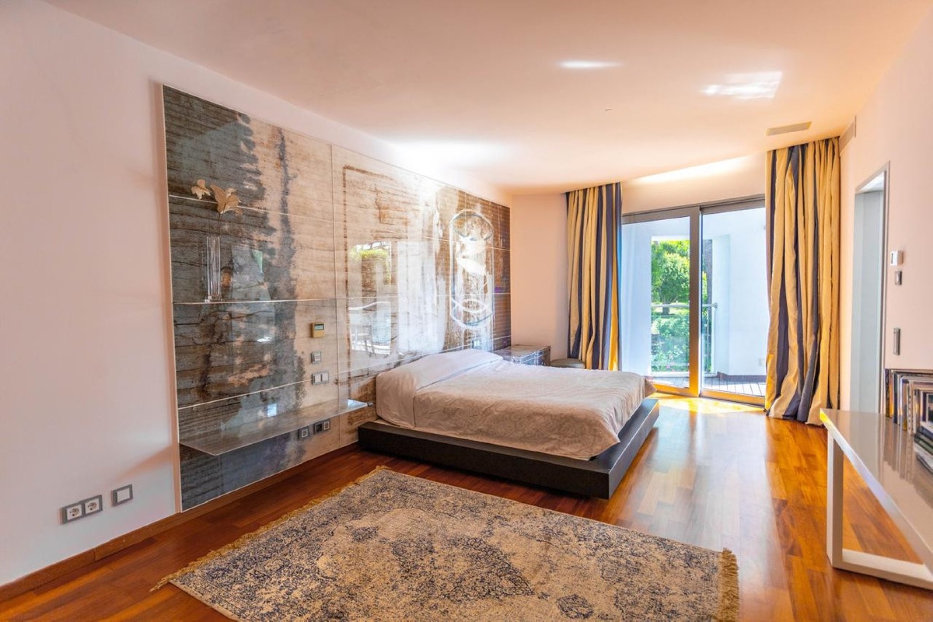 Rynek wtórny - Villa - Marbella - The Golden Mile