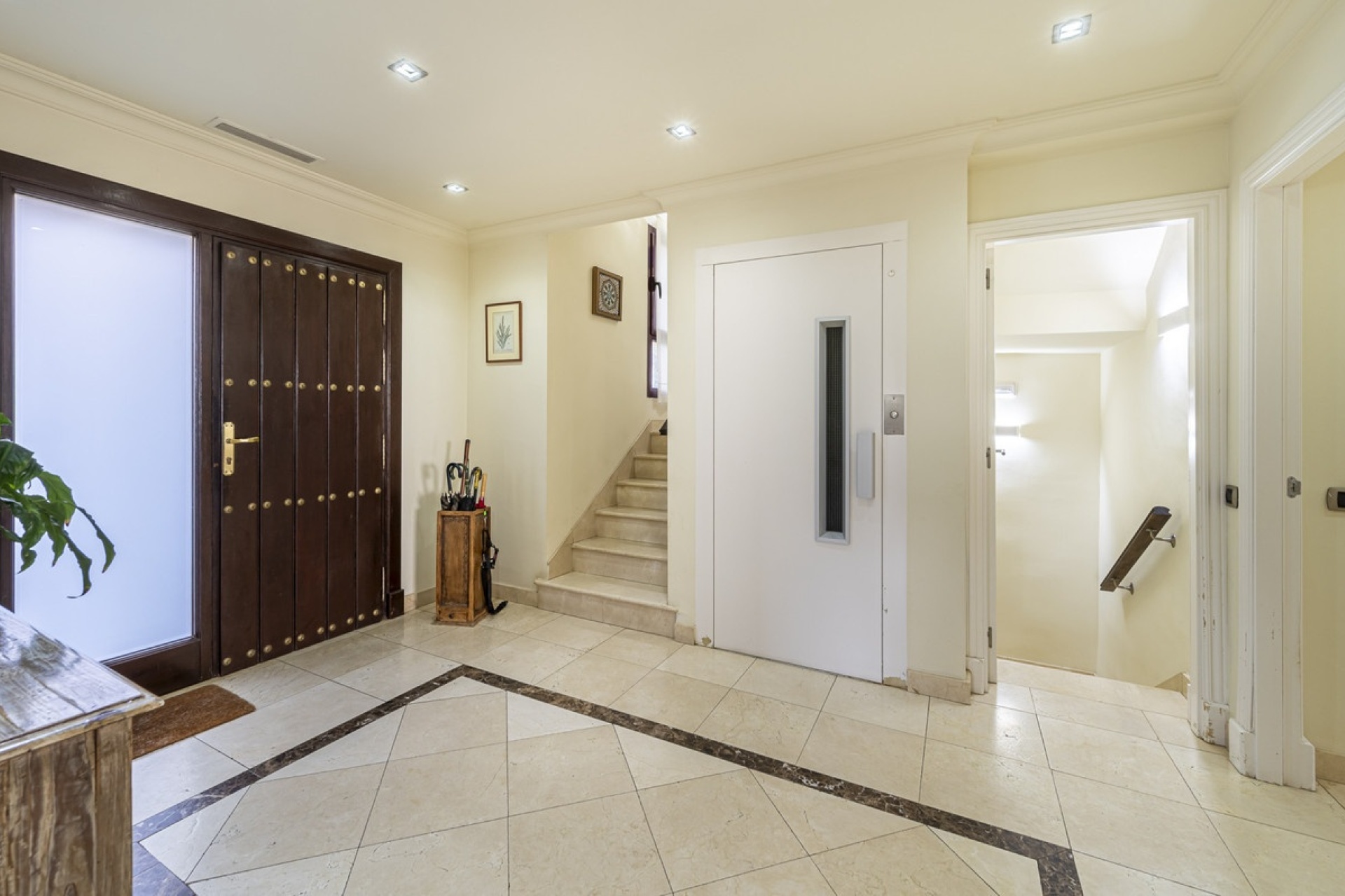 Rynek wtórny - Villa - Marbella - The Golden Mile