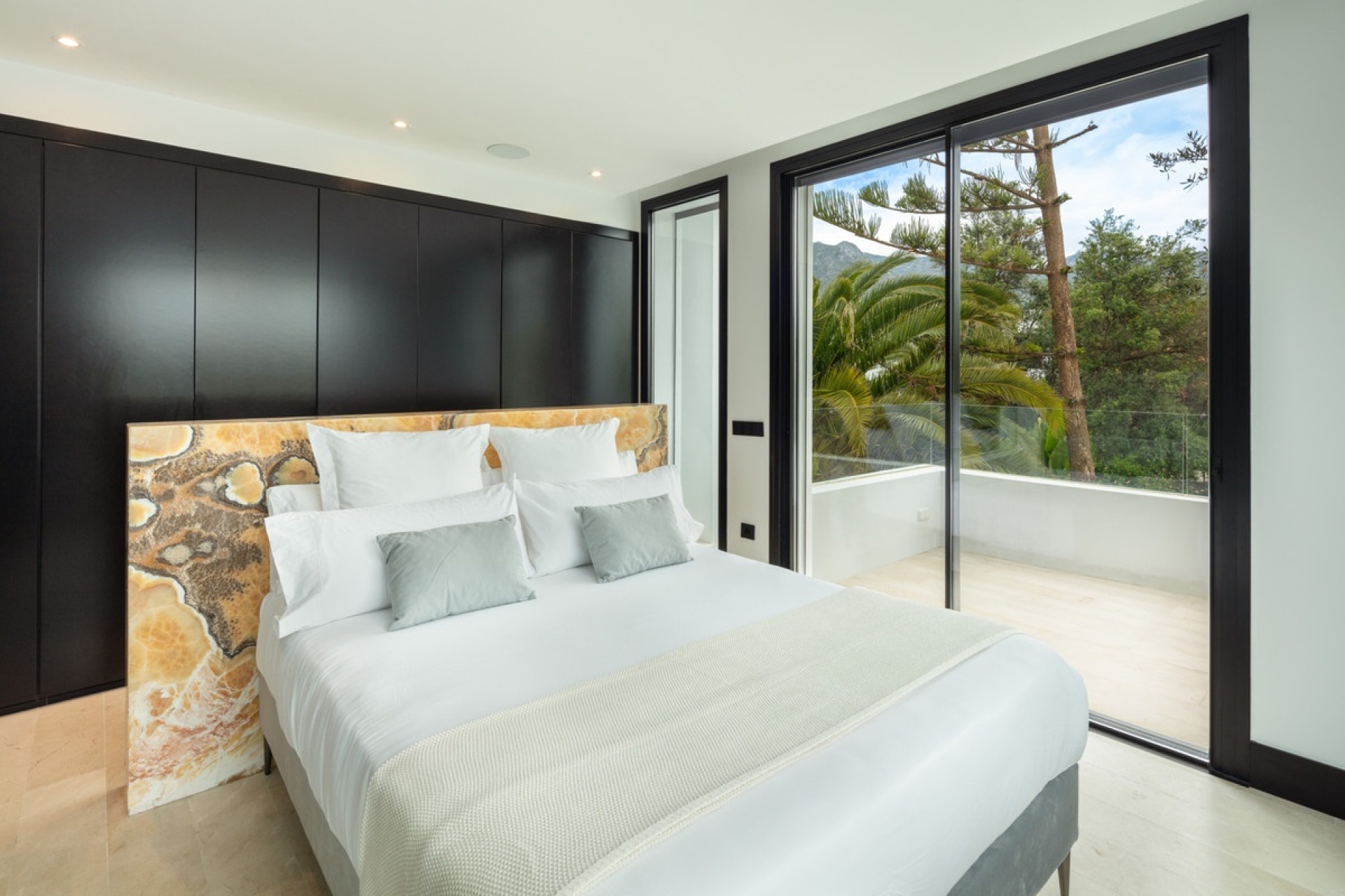Rynek wtórny - Villa - Marbella - The Golden Mile