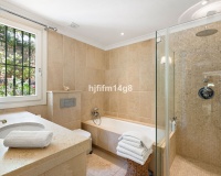 Rynek wtórny - Villa - Marbella - The Golden Mile