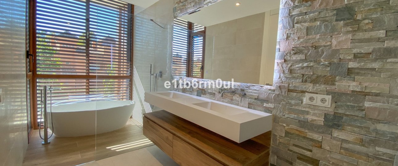Rynek wtórny - Villa - Marbella - The Golden Mile