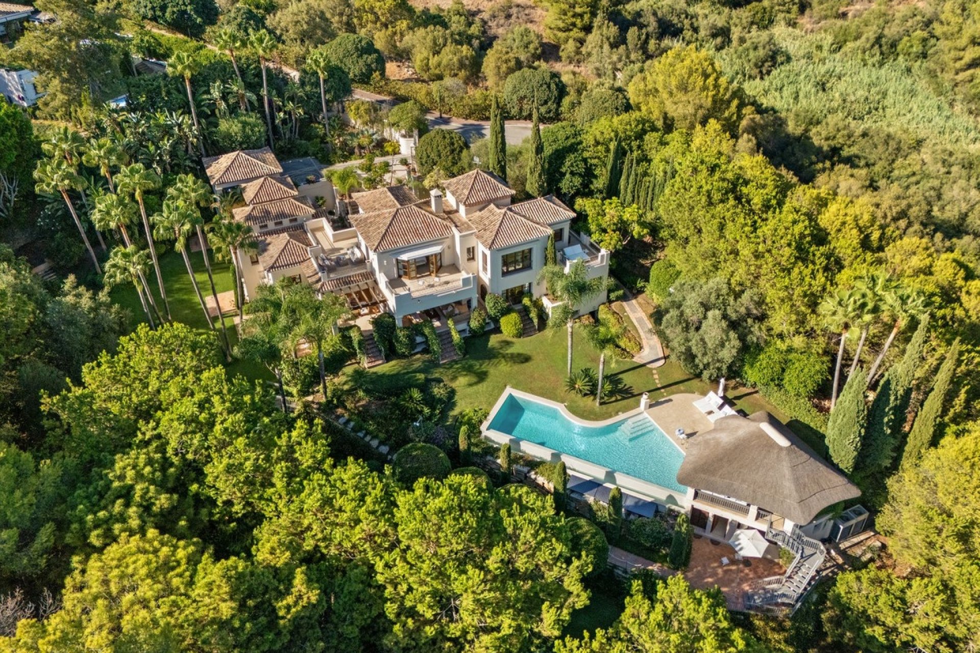 Rynek wtórny - Villa - Marbella - The Golden Mile
