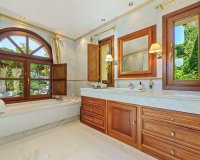 Rynek wtórny - Villa - Marbella - The Golden Mile