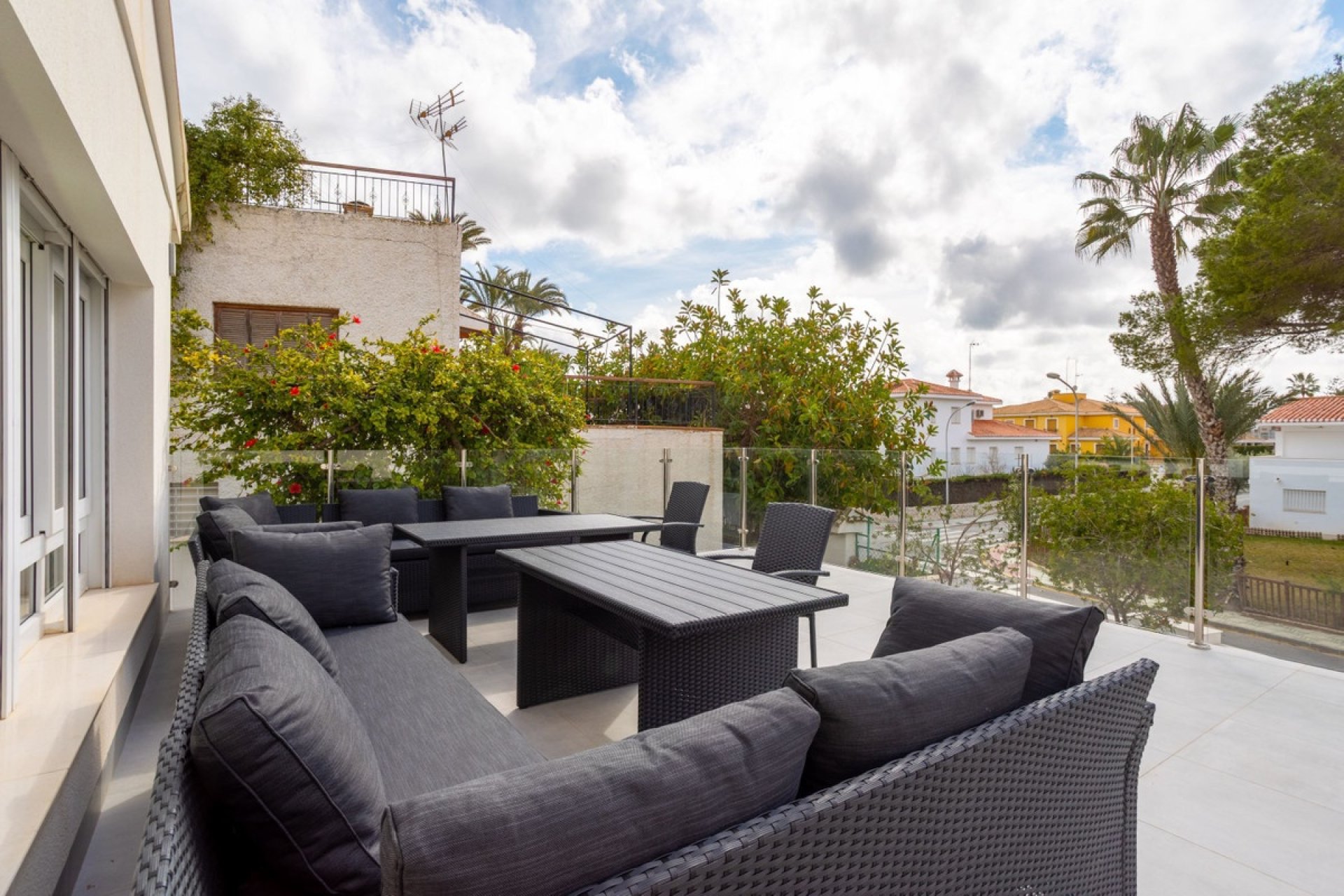 Rynek wtórny - Villa - Orihuela - Campoamor