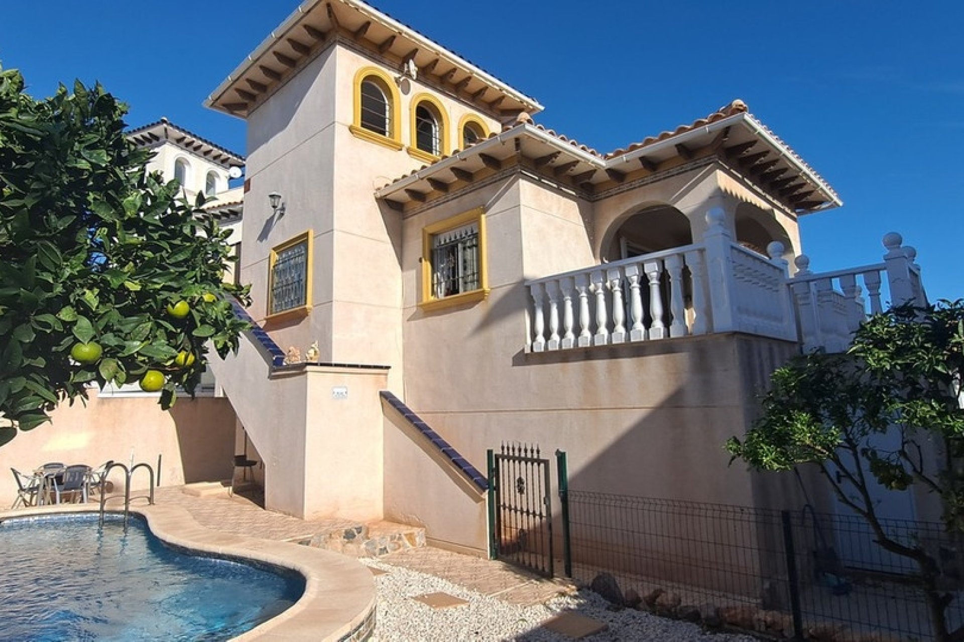 Rynek wtórny - Villa - Orihuela - La Zenia