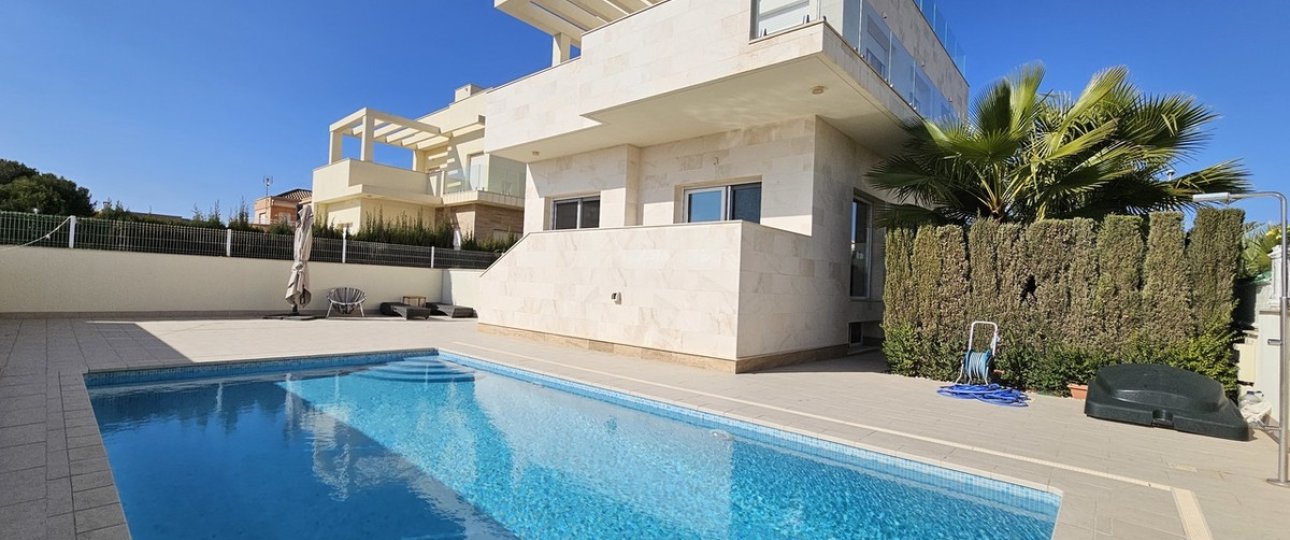 Rynek wtórny - Villa - Orihuela - La Zenia