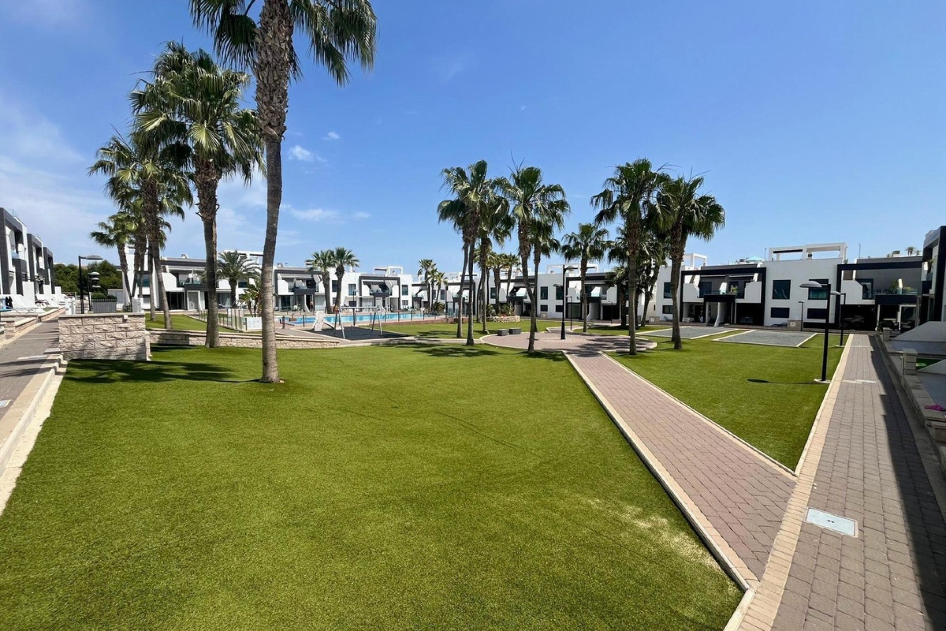 Rynek wtórny - Villa - Orihuela - La Zenia