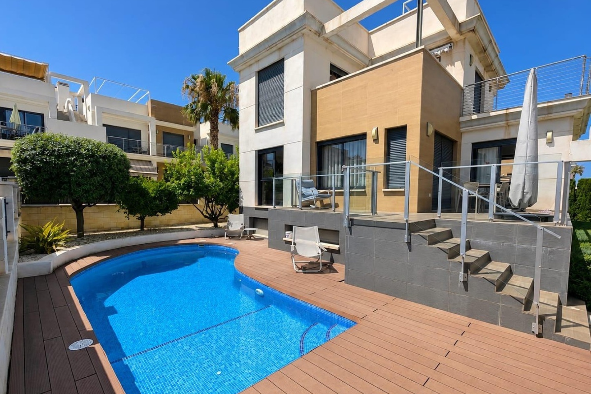 Rynek wtórny - Villa - Orihuela - La Zenia