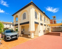 Rynek wtórny - Villa - Orihuela - La Zenia