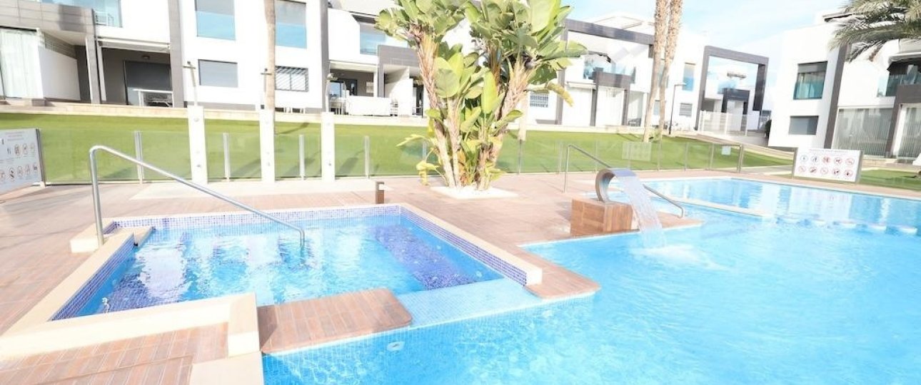 Rynek wtórny - Villa - Orihuela - La Zenia