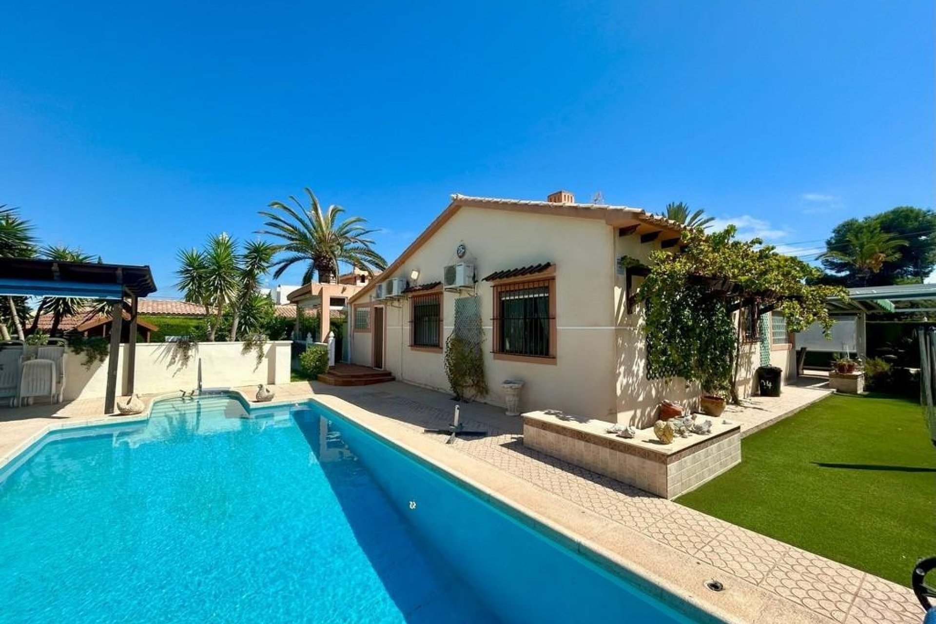 Rynek wtórny - Villa - Orihuela - Orihuela Costa