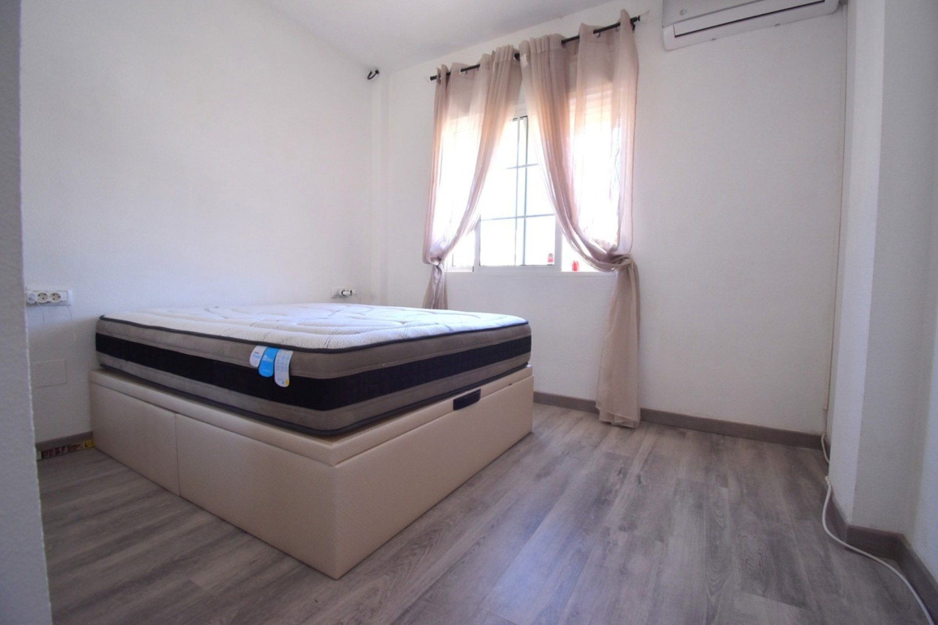 Rynek wtórny - Villa - Orihuela - Playa Flamenca