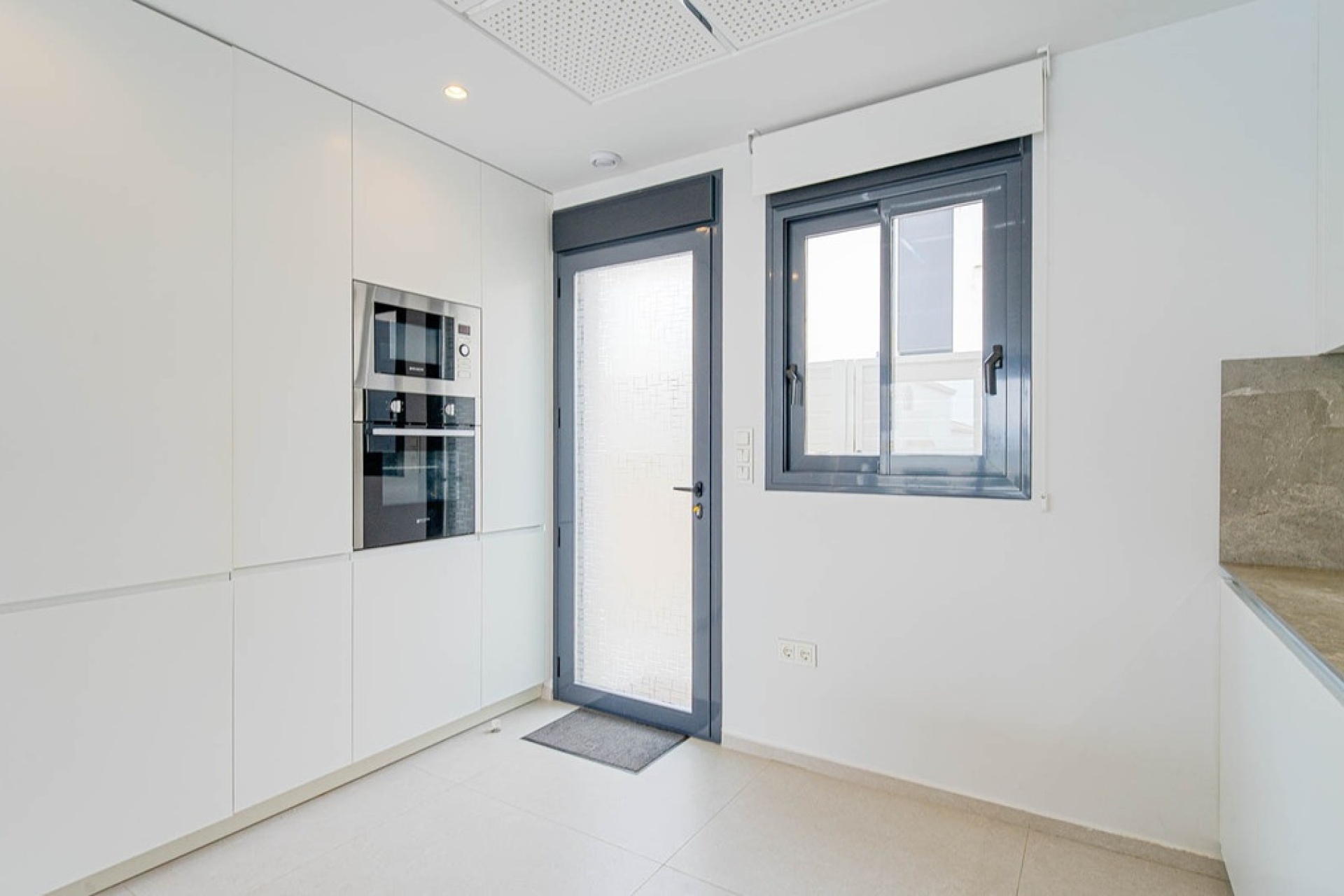 Rynek wtórny - Villa - Orihuela - Punta Prima