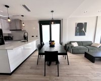 Rynek wtórny - Villa - Orihuela - Punta Prima