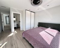 Rynek wtórny - Villa - Orihuela - Punta Prima
