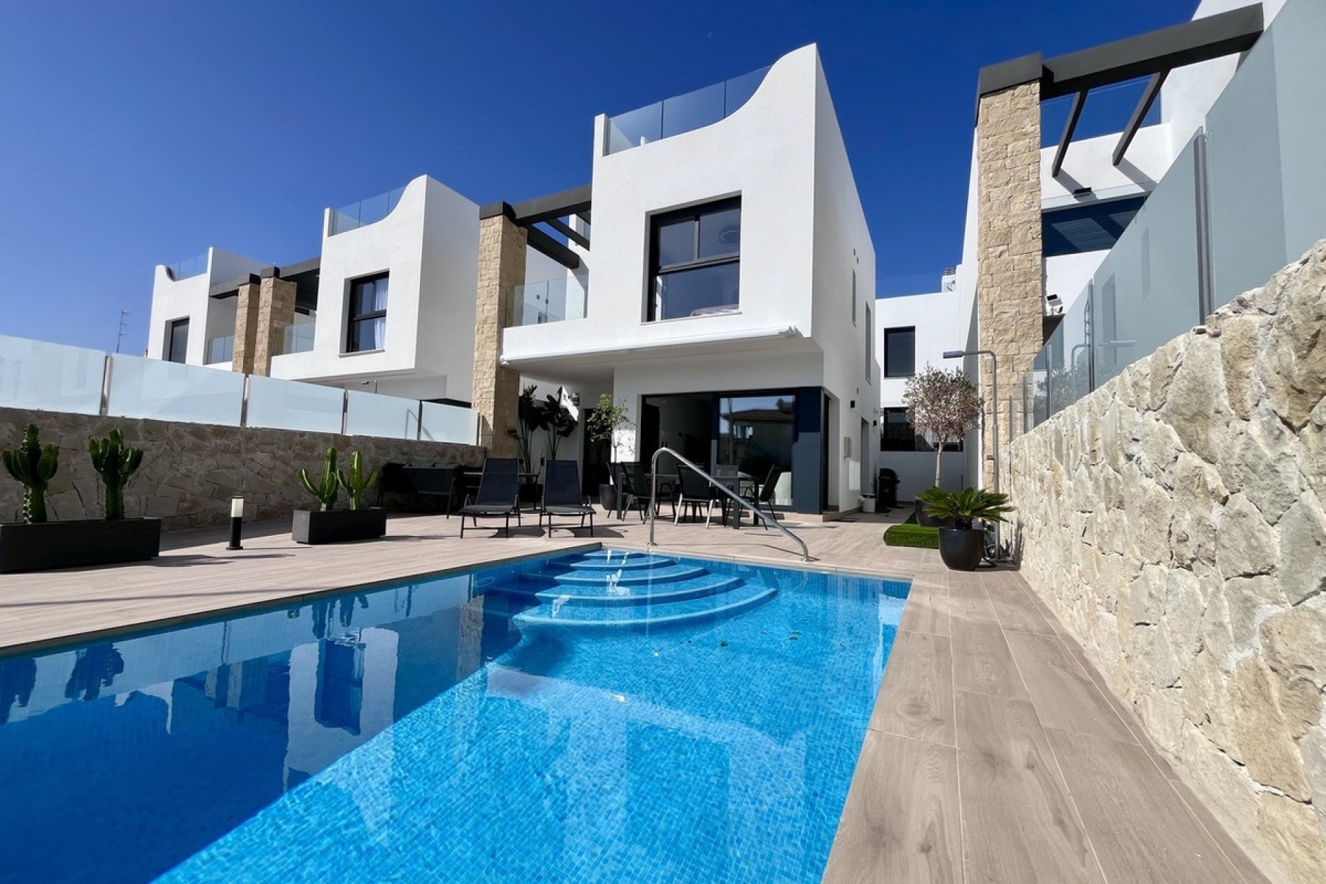 Rynek wtórny - Villa - Orihuela - Punta Prima