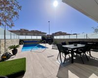 Rynek wtórny - Villa - Orihuela - Punta Prima