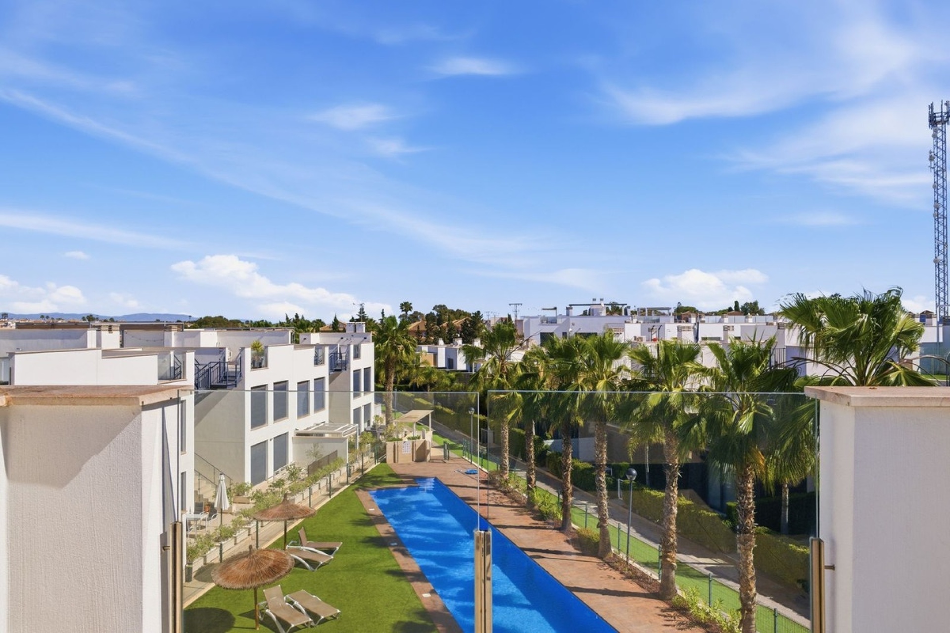 Rynek wtórny - Villa - Orihuela - Punta Prima
