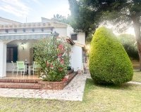 Rynek wtórny - Villa - Orihuela - Punta Prima