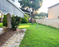 Rynek wtórny - Villa - Orihuela - Punta Prima