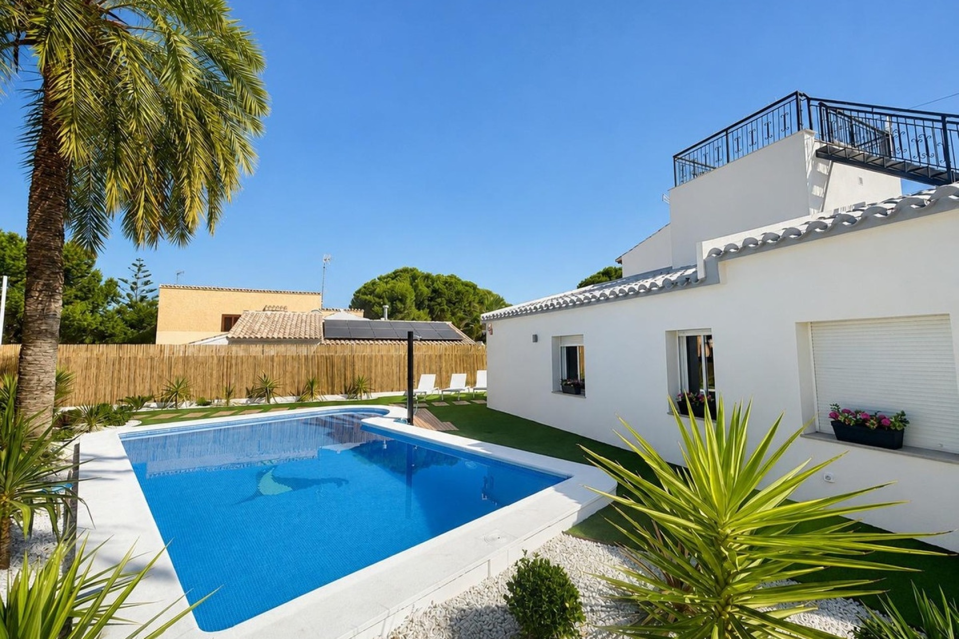 Rynek wtórny - Villa - Orihuela - Punta Prima