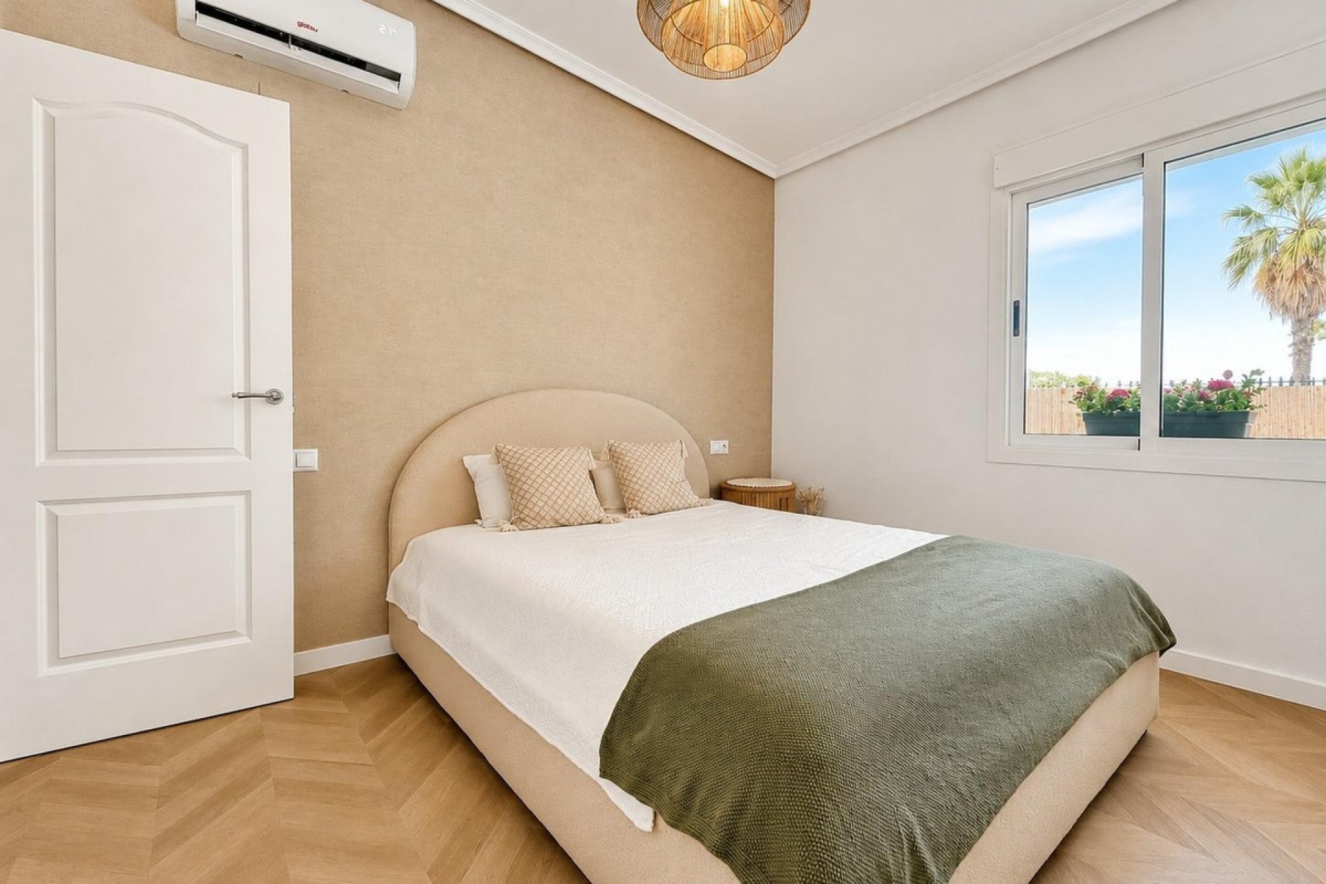 Rynek wtórny - Villa - Orihuela - Punta Prima