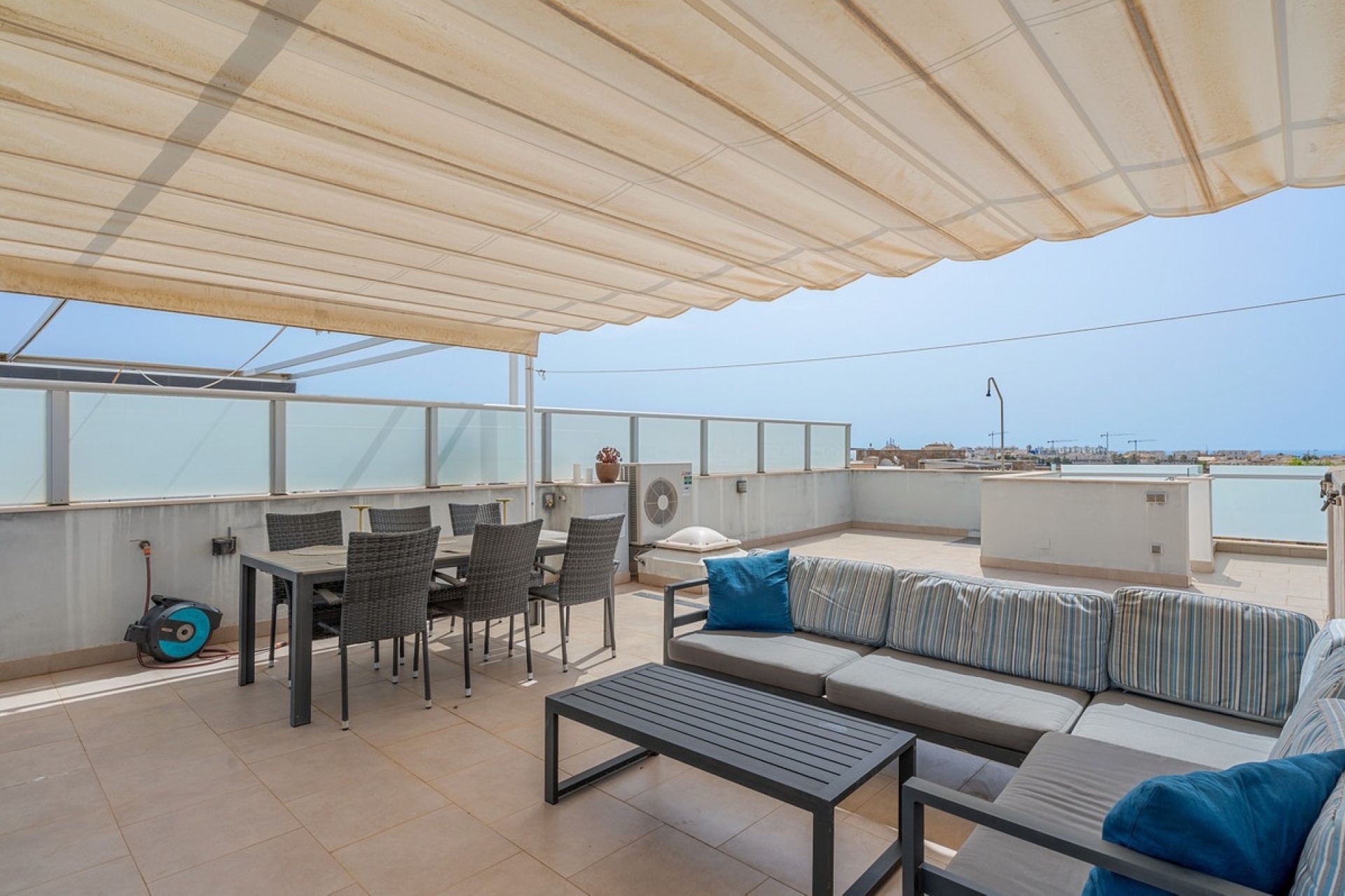 Rynek wtórny - Villa - Orihuela - Punta Prima