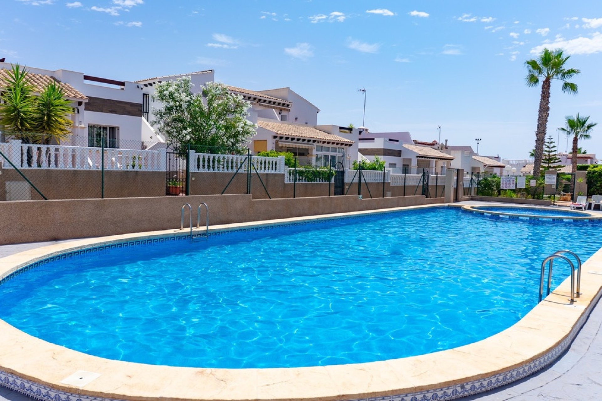 Rynek wtórny - Villa - Orihuela - Punta Prima