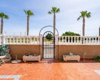 Rynek wtórny - Villa - Orihuela - Punta Prima
