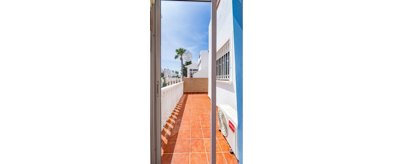 Rynek wtórny - Villa - Orihuela - Punta Prima