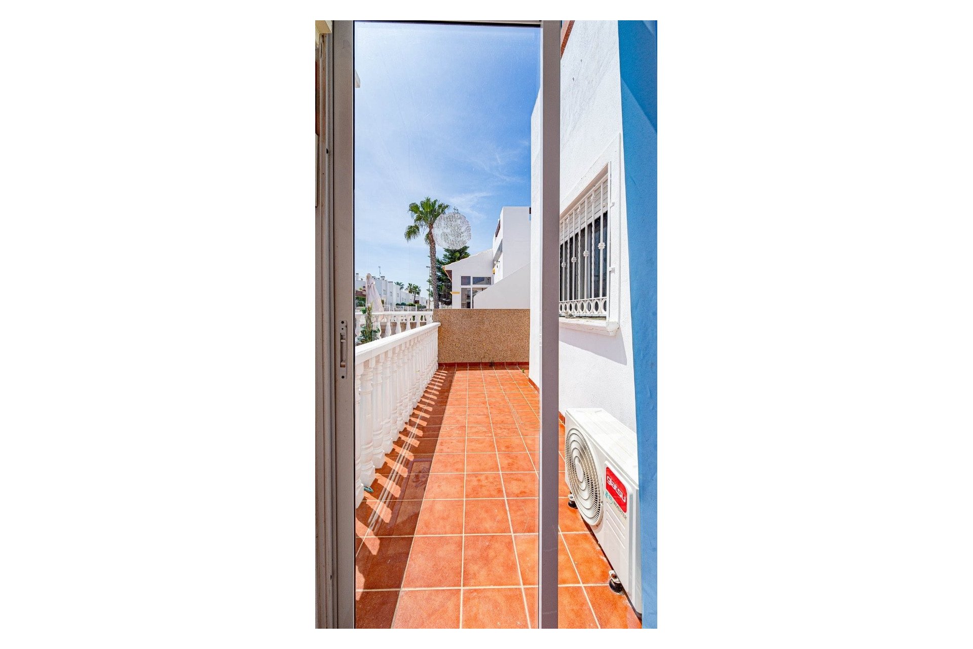 Rynek wtórny - Villa - Orihuela - Punta Prima