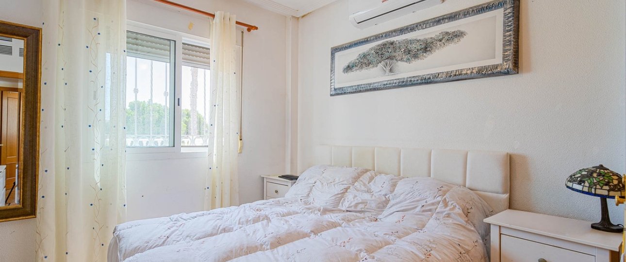 Rynek wtórny - Villa - Orihuela - Punta Prima