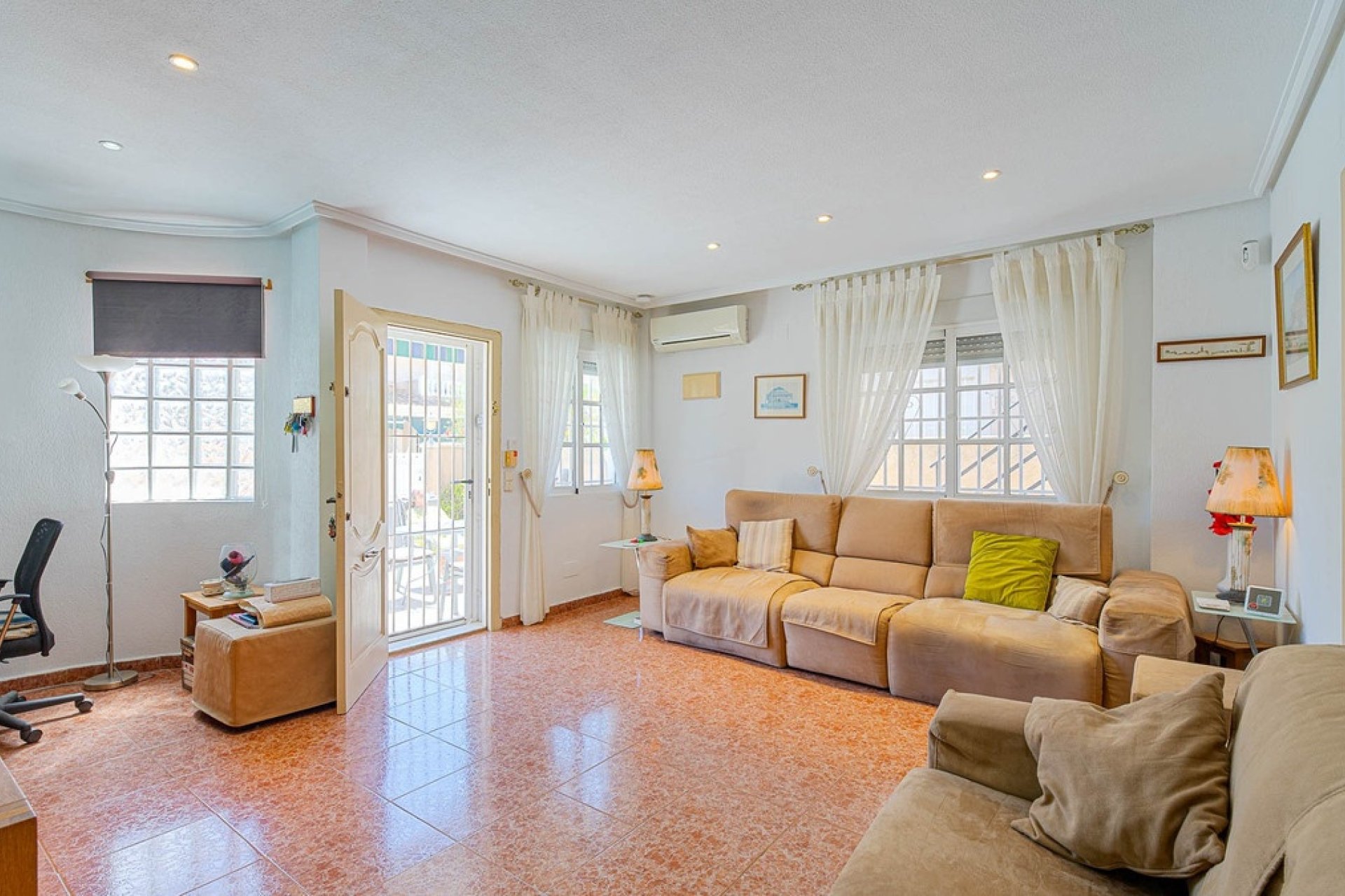 Rynek wtórny - Villa - Orihuela - Punta Prima
