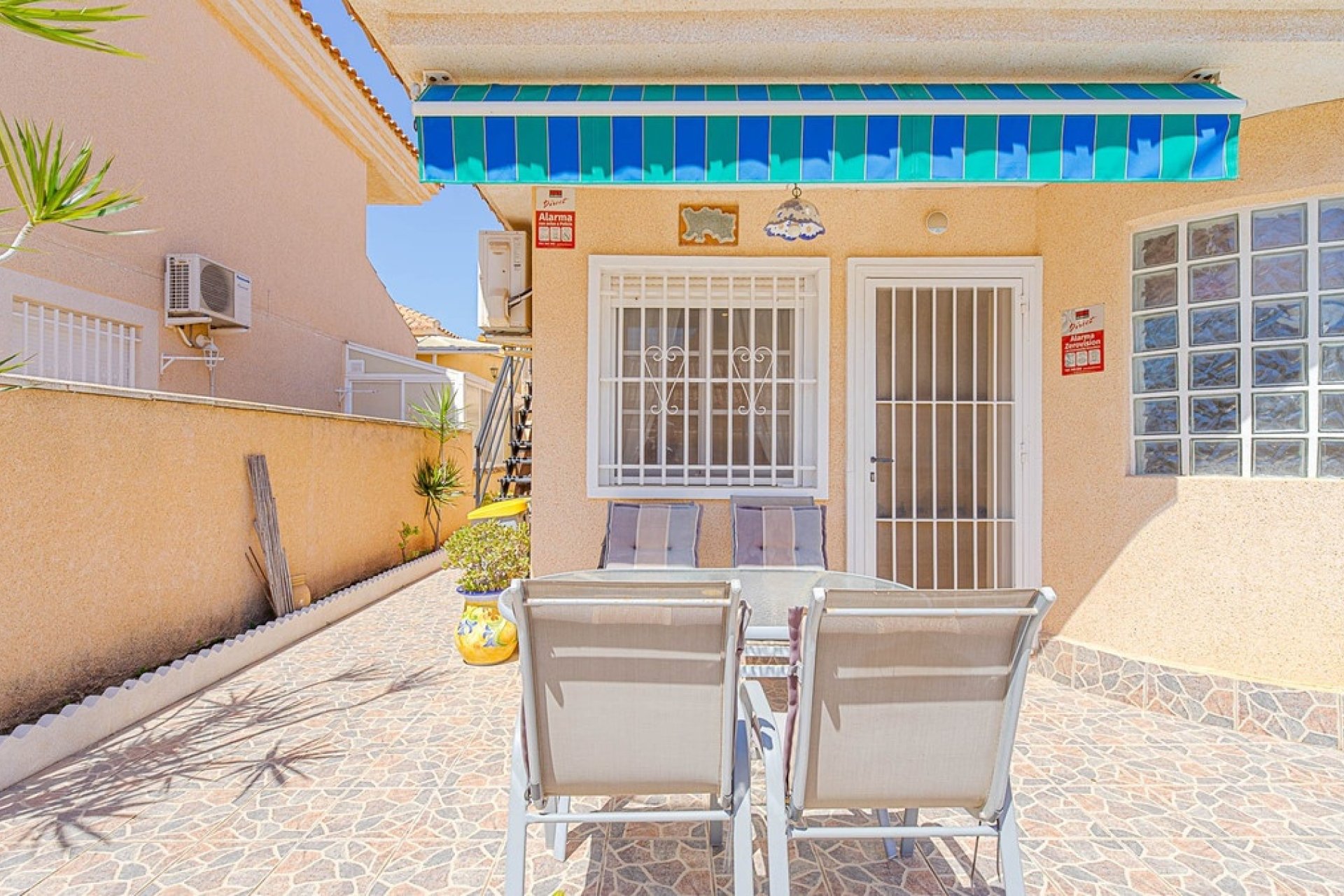 Rynek wtórny - Villa - Orihuela - Punta Prima