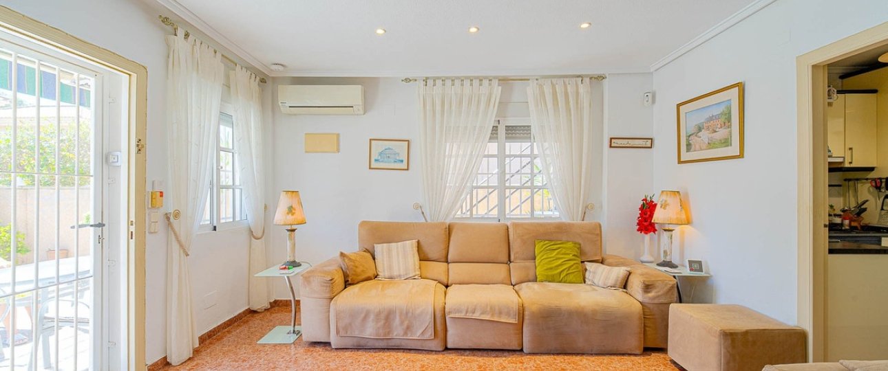 Rynek wtórny - Villa - Orihuela - Punta Prima