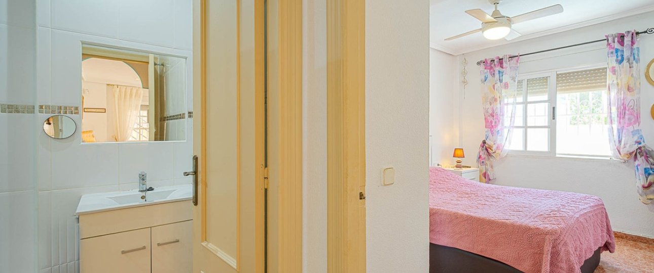 Rynek wtórny - Villa - Orihuela - Punta Prima