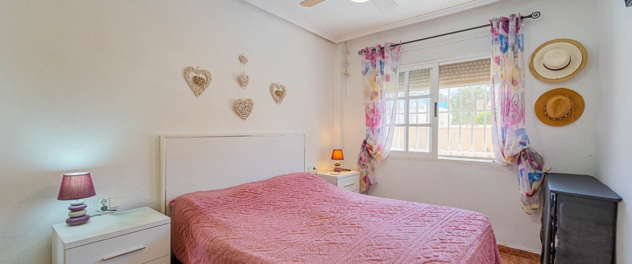 Rynek wtórny - Villa - Orihuela - Punta Prima
