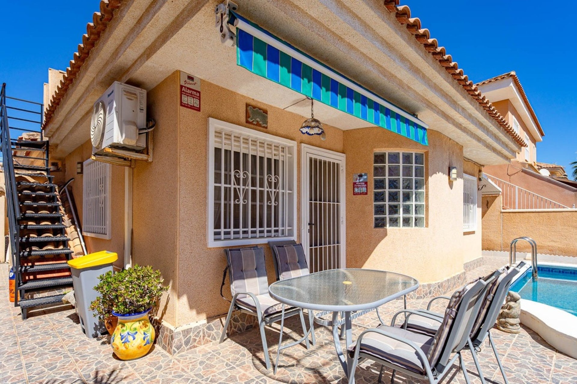Rynek wtórny - Villa - Orihuela - Punta Prima